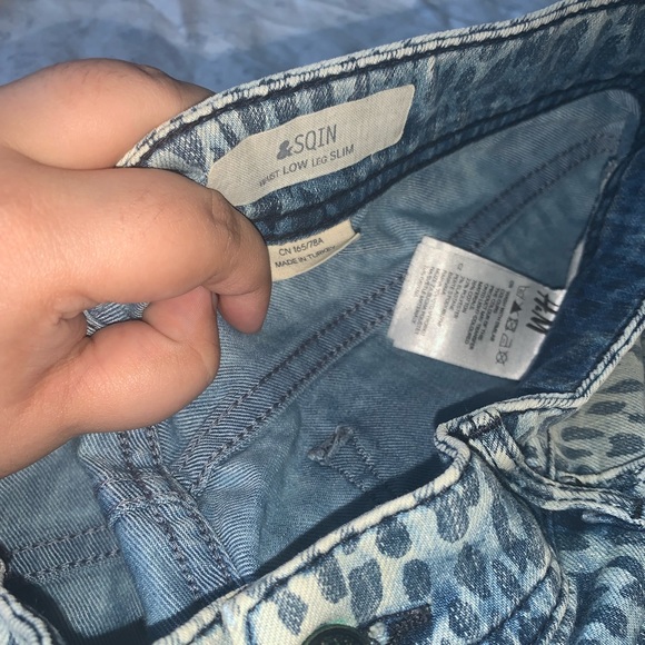 H&M &SQIN Blue Jeans with Leopard Cheetah Print Denim - Size Medium - Picture 5 of 5